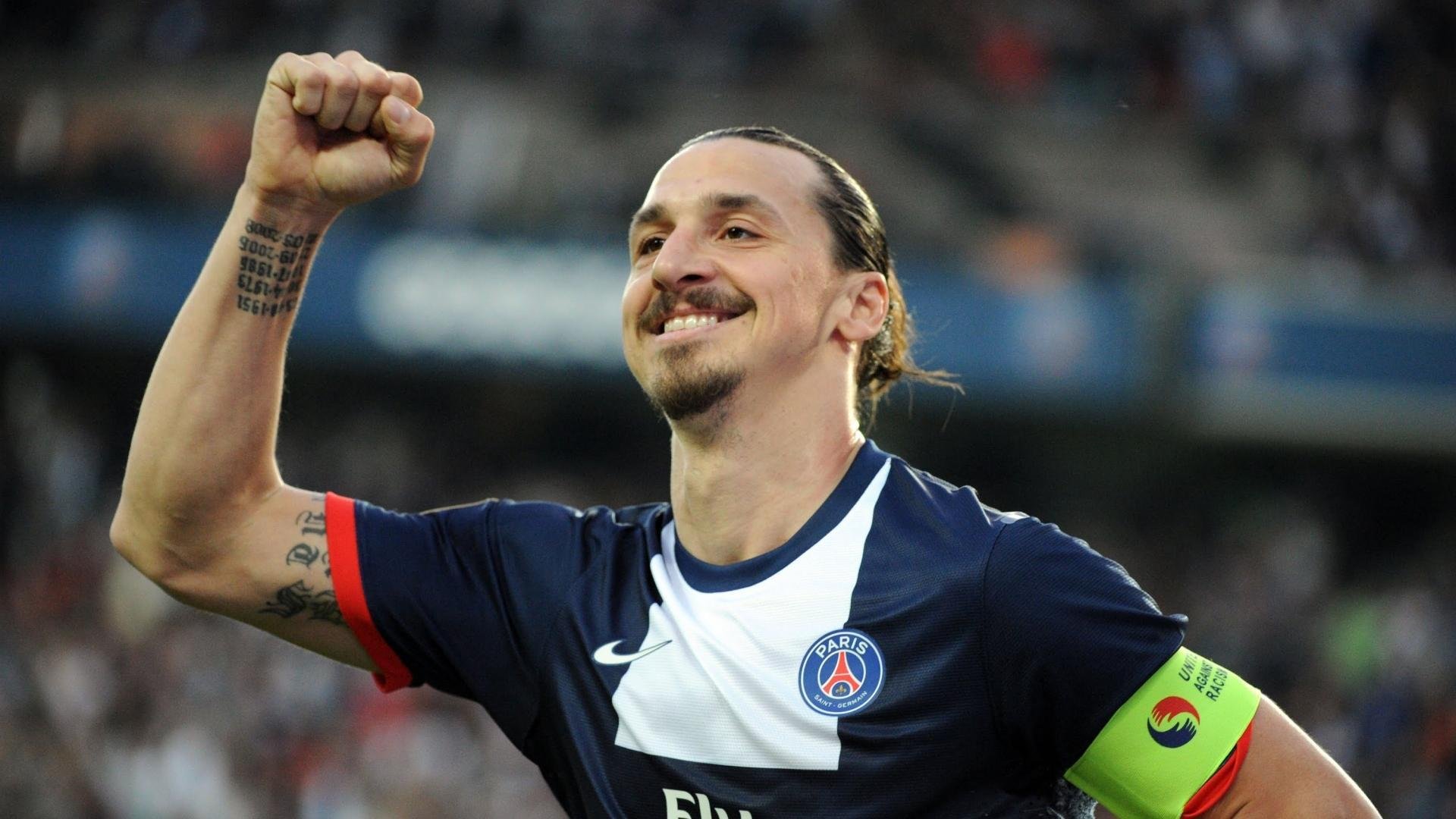 哈兰德新星比赛规则变更表现突出，拜仁前途光明！赢得满堂喝彩